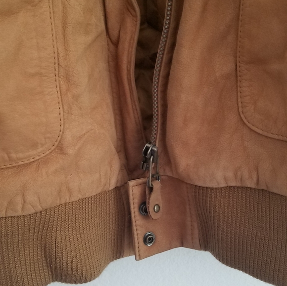 🍁Vintage Genuine Leather Coat🍁 - Picture 5 of 14